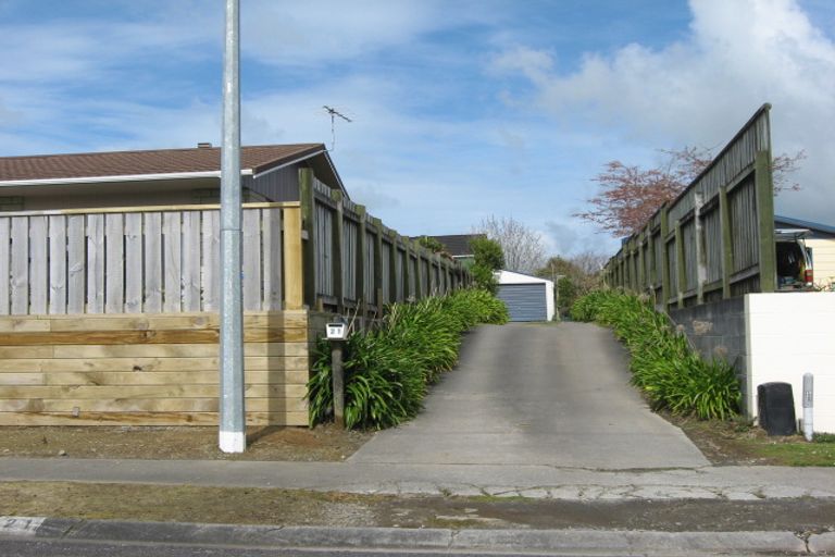 Photo of property in 21 Tawari Street, Inglewood, 4330