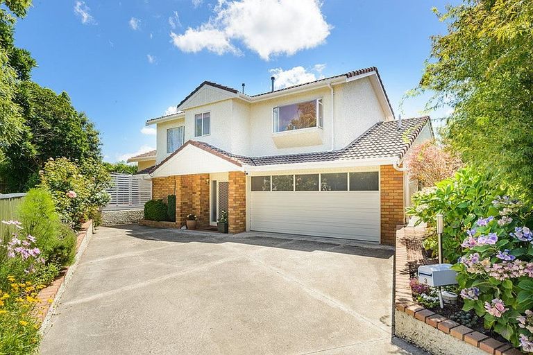 Photo of property in 3 The Glen, Hokowhitu, Palmerston North, 4410