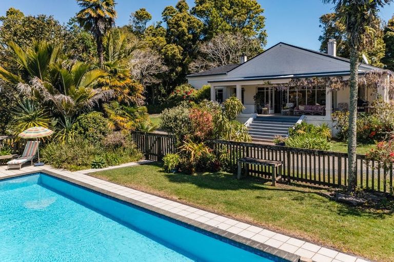 Photo of property in 408 Kerikeri Road, Kerikeri, 0230