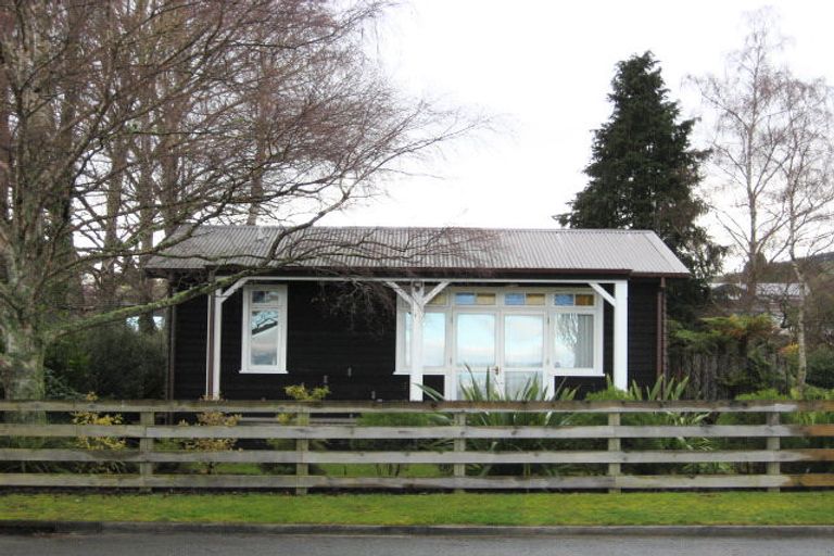 Photo of property in 9 Kinloch Esplanade, Kinloch, Taupo, 3377