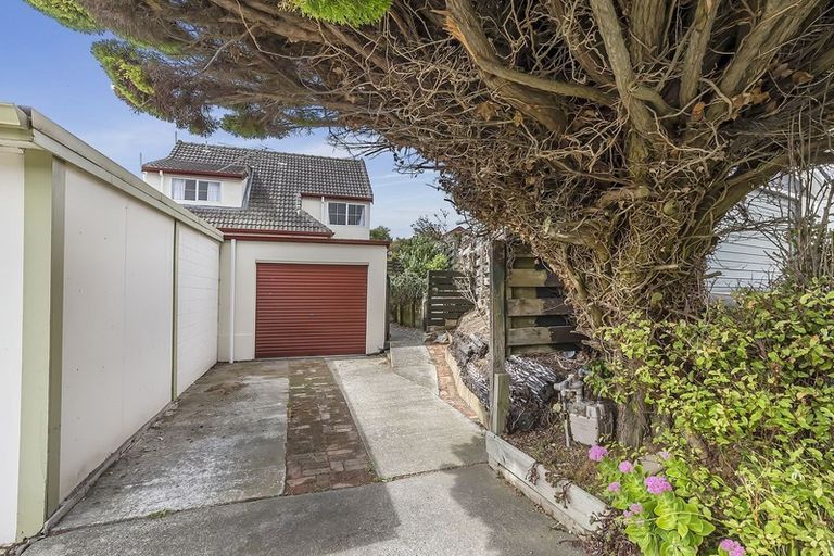 Photo of property in 11 Abilene Crescent, Churton Park, Wellington, 6037