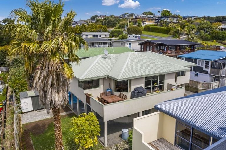 Photo of property in 35a Kauri Road, Stanmore Bay, Whangaparaoa, 0932