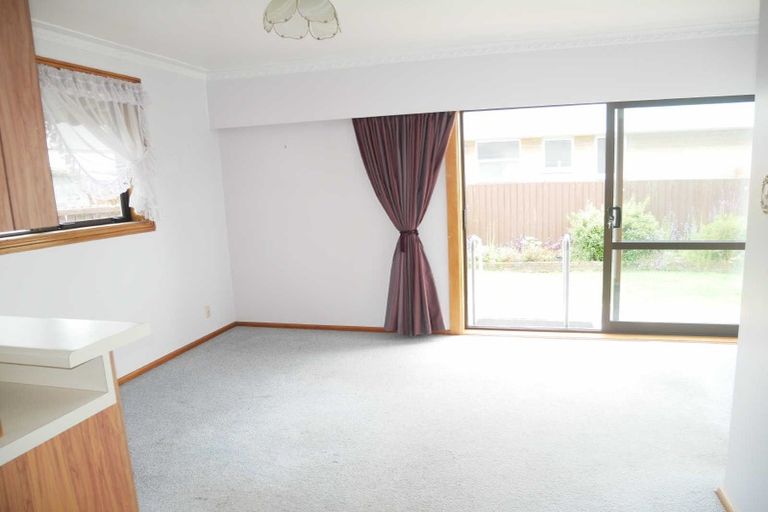 Photo of property in 1 Dunluce Place, Hornby, Christchurch, 8042