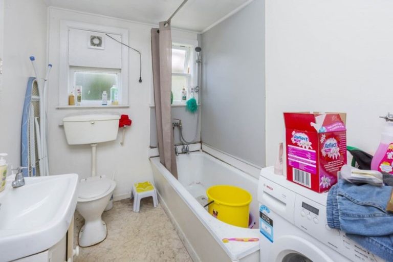 Photo of property in 2/5 Totara Street, Trentham, Upper Hutt, 5018