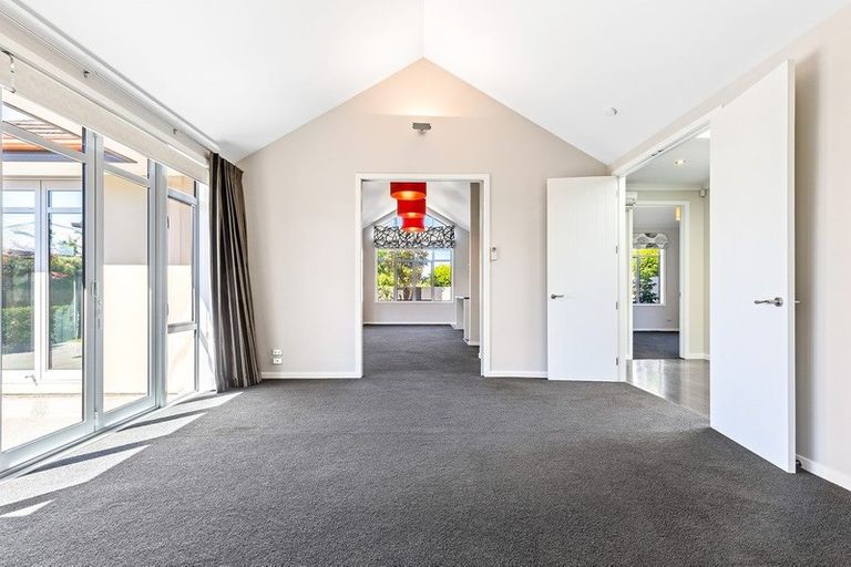 Photo of property in 5 Applefield Court, Northwood, Christchurch, 8051