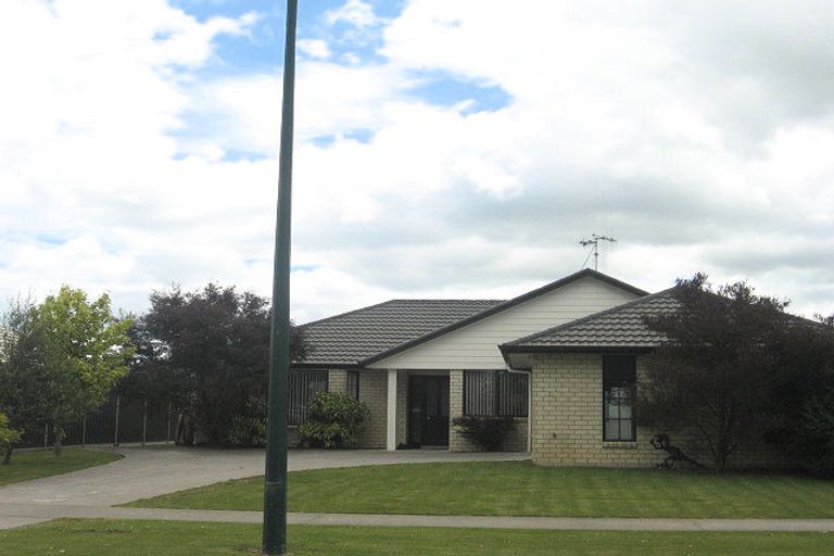 Photo of property in 175 Thornton Road, Cambridge, 3434