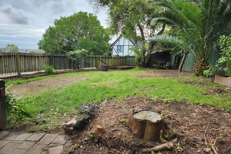 Photo of property in 1/36 Tree View Avenue, Glenfield, Auckland, 0629