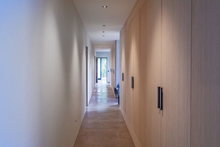 Photo of property in 6 Robinson Road, Whitianga, 3510