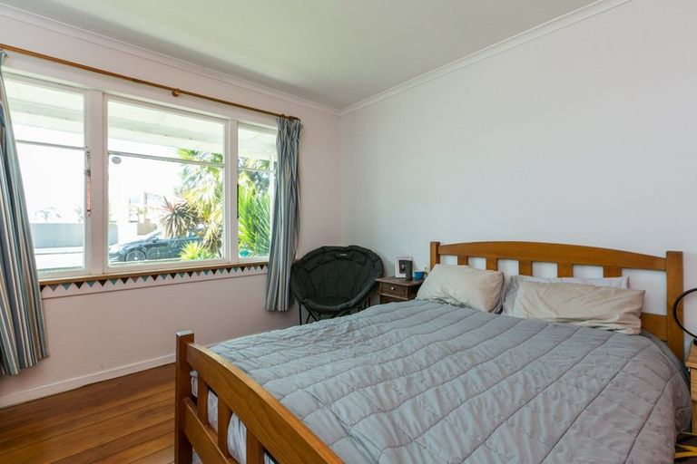Photo of property in 64 Charles Street, Westshore, Napier, 4110