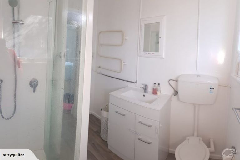 Photo of property in 1/62 Church Street, Northcote Point, Auckland, 0627