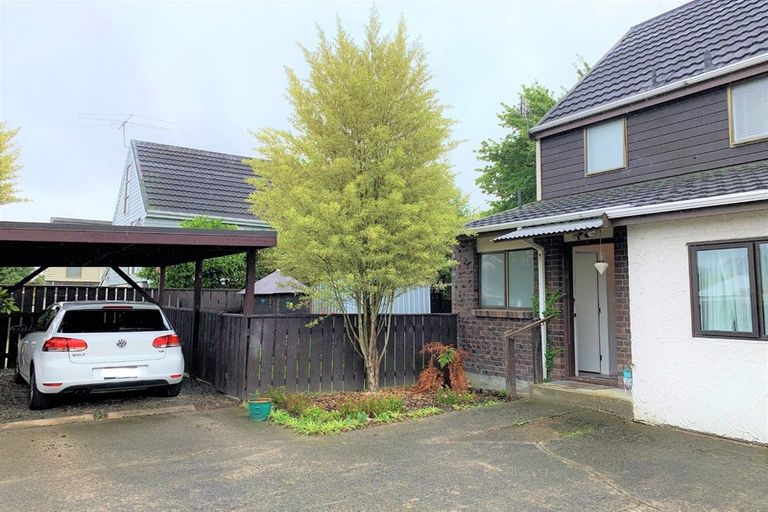 Photo of property in 4 Mchattie Lane, Clouston Park, Upper Hutt, 5018