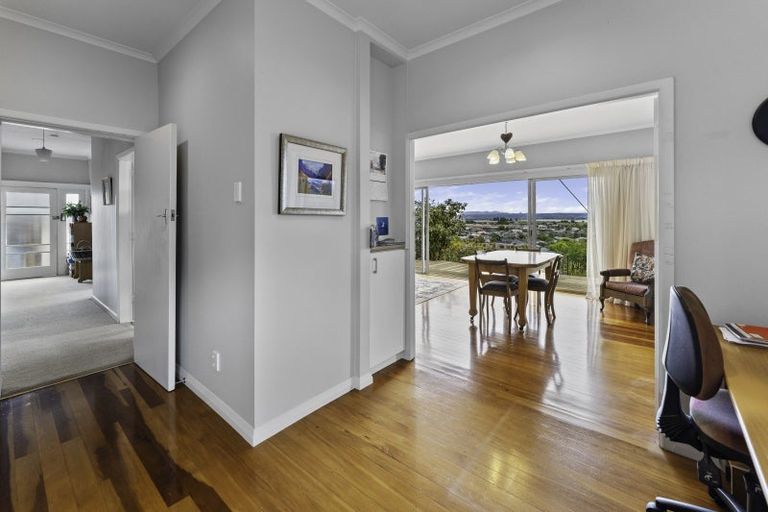 Photo of property in 15 Tosswill Road, Tahunanui, Nelson, 7011