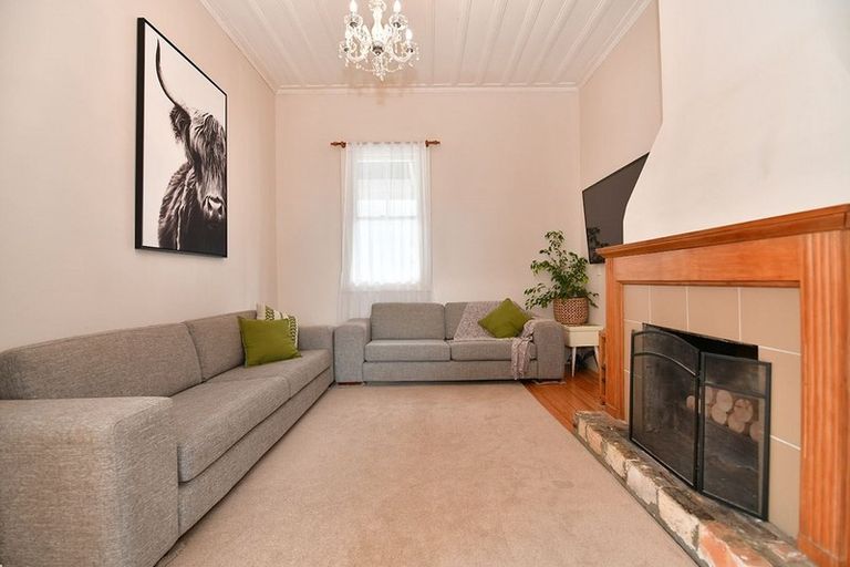 Photo of property in 28 Rata Street, Helensville, 0800