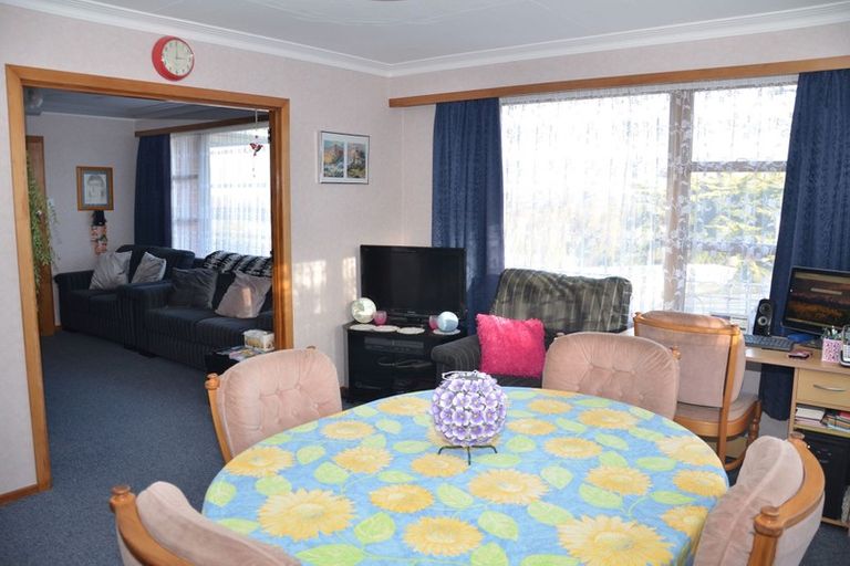 Photo of property in 23 Lowestoft Street, Balclutha, 9230