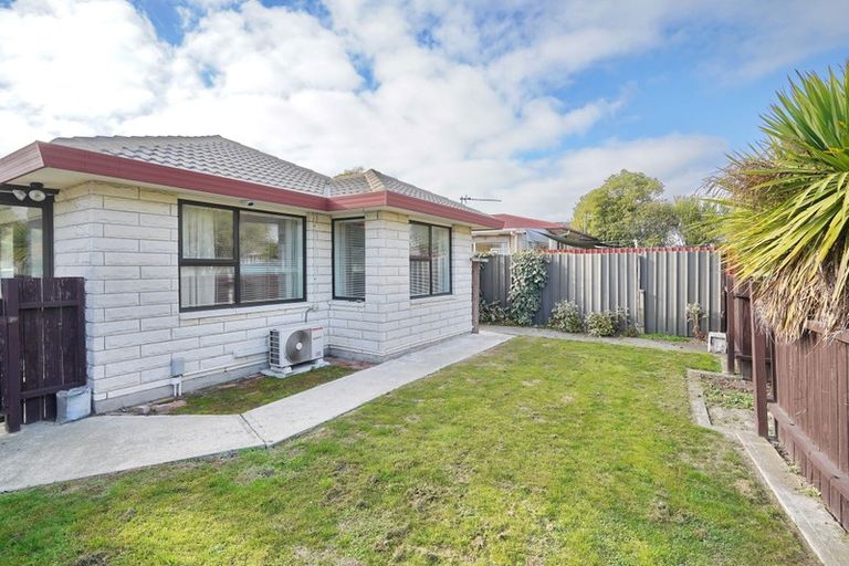 Photo of property in 1/3 Arran Crescent, Woolston, Christchurch, 8062