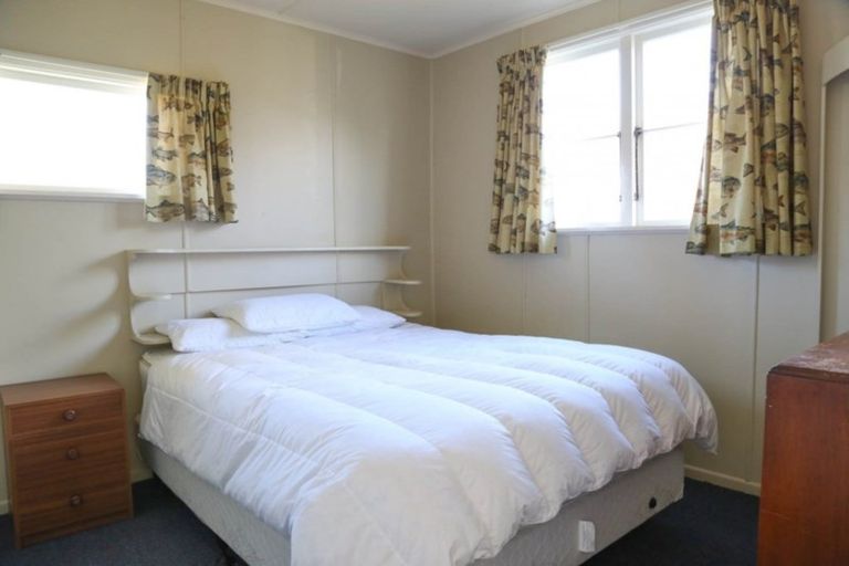 Photo of property in 28 Oruatua Avenue, Tauranga Taupo, Turangi, 3382