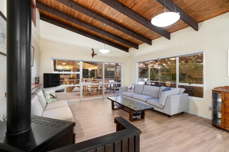 Photo of property in 137 Patuwai Drive, Whangamata, 3620