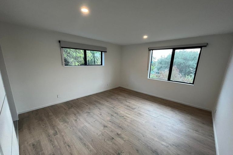 Photo of property in 49 Moncks Spur Road, Redcliffs, Christchurch, 8081