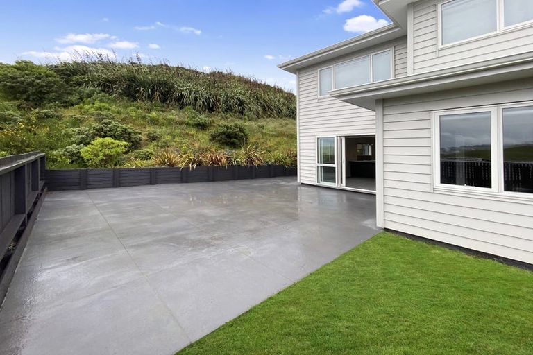 Photo of property in 14 Foxham Terrace, Churton Park, Wellington, 6037