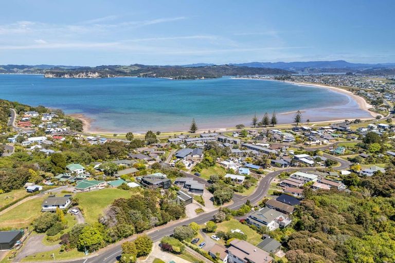 Photo of property in 21 Centennial Drive, Whitianga, 3510