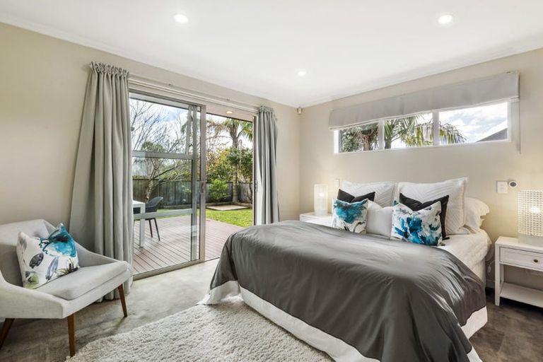 Photo of property in 18 Lemon Grove Lane, Greenhithe, Auckland, 0632
