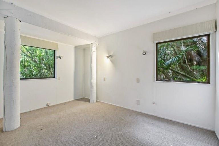 Photo of property in 189 Manuka Road, Bayview, Auckland, 0629