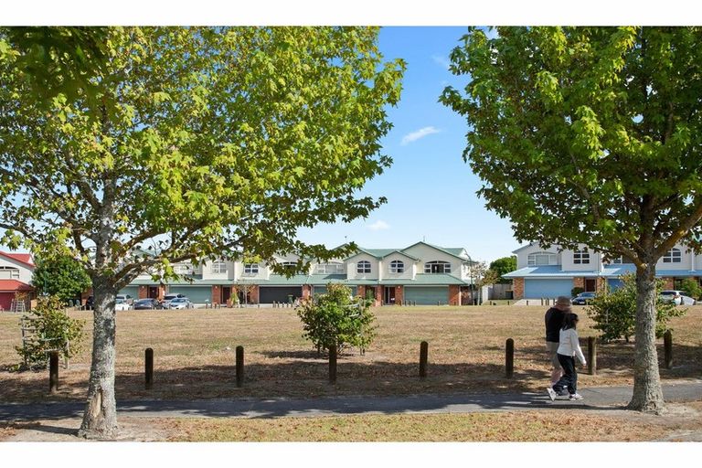 Photo of property in 20 Lime Crescent, Papakura, 2110