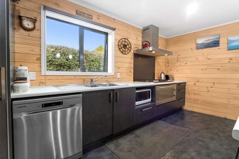 Photo of property in 5 Ryton Place, Lake Coleridge, 7572