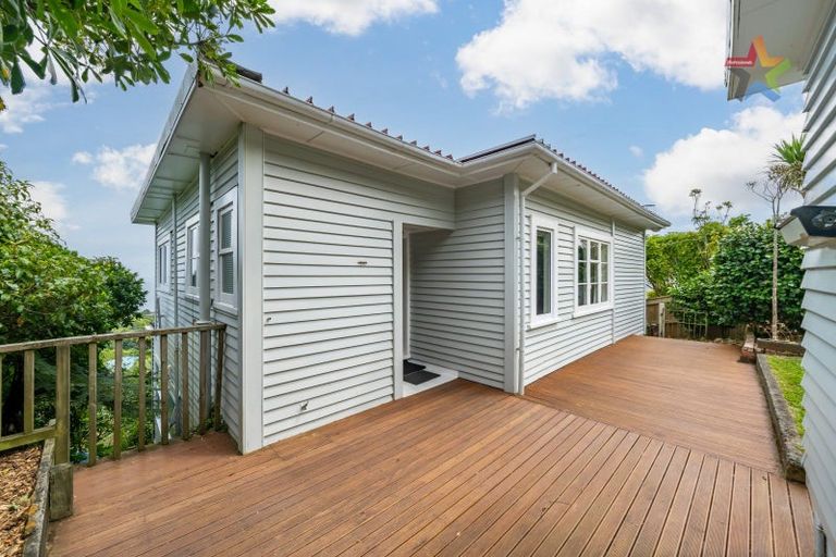 Photo of property in 12 Titiro Moana Road, Korokoro, Lower Hutt, 5012