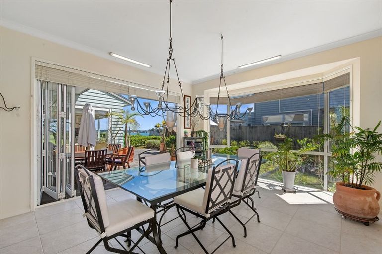 Photo of property in 4 East Point, Manly, Whangaparaoa, 0930