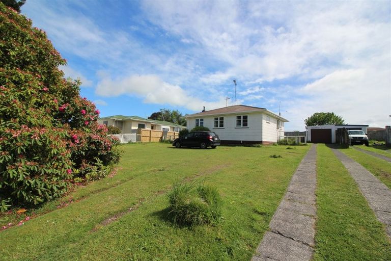 Photo of property in 208 Balmoral Drive, Tokoroa, 3420
