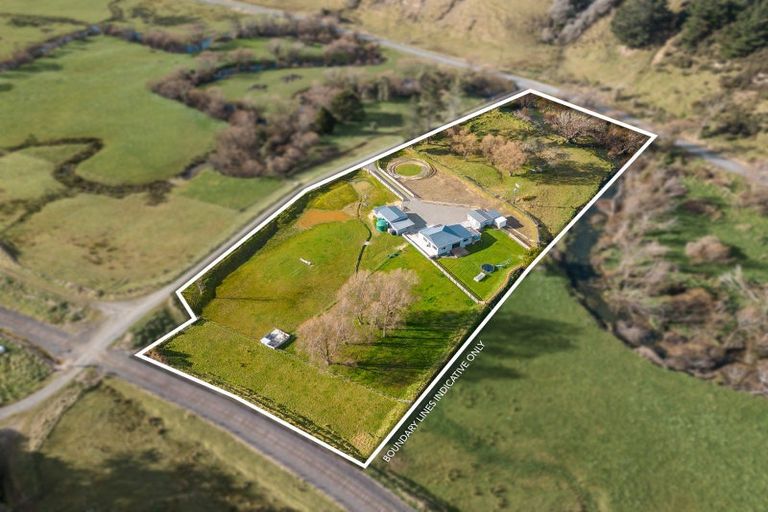 Photo of property in 10 Station Road, Mauriceville, Masterton, 5882