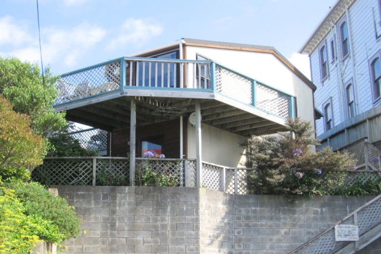 Photo of property in 53 Hankey Street, Mount Cook, Wellington, 6011