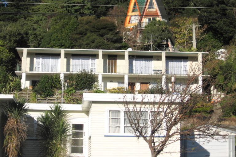 Photo of property in 85 Stokes Valley Road, Stokes Valley, Lower Hutt, 5019