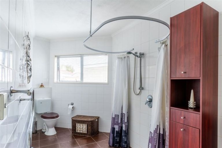 Photo of property in 20 John Street, Balclutha, 9230