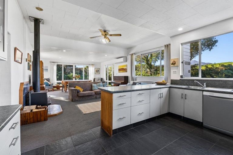 Photo of property in 194 Upper Newall Road, Newall, Warea, 4381