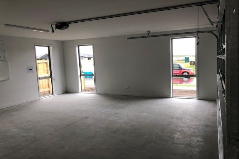 Photo of property in 8 Dunkeld Drive, Papamoa, 3118