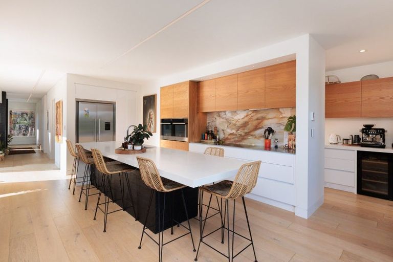 Photo of property in 210 Oceanbeach Road, Mount Maunganui, 3116