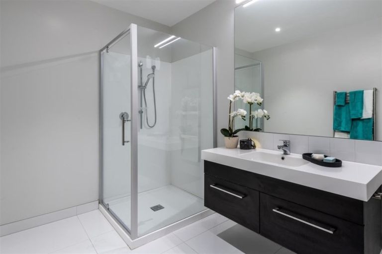 Photo of property in 41a Clifton Road, Hauraki, Auckland, 0622