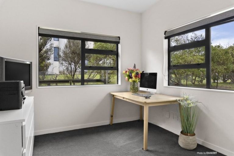 Photo of property in 30 Jordan Street, Owhiro Bay, Wellington, 6023