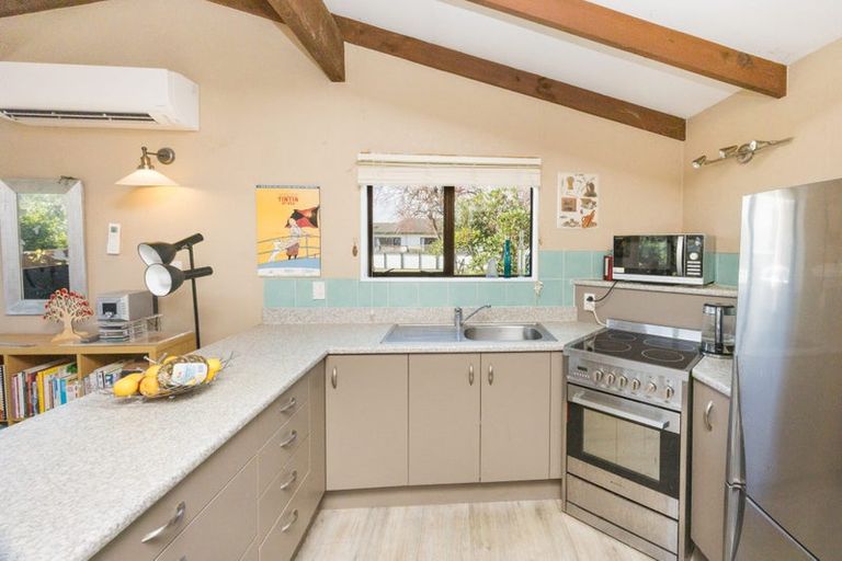 Photo of property in 8 Cousins Avenue East, Foxton Beach, Foxton, 4815