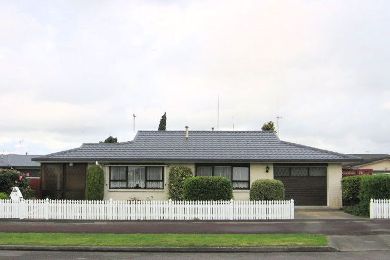 Photo of property in 11b Stewart Crescent, Hokowhitu, Palmerston North, 4410