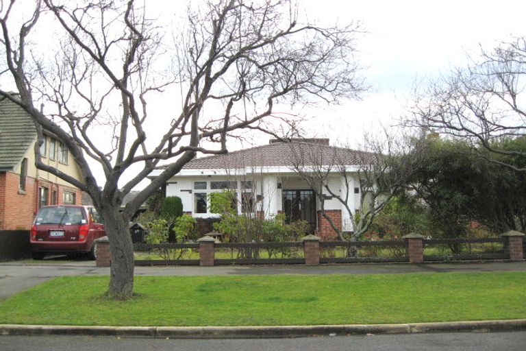 Photo of property in 19 Wycolla Avenue, Saint Clair, Dunedin, 9012