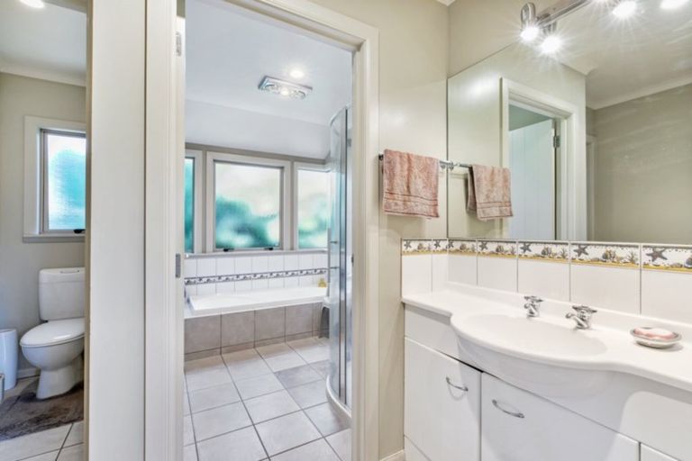 Photo of property in 41 Aldona Place, Fairview Downs, Hamilton, 3214