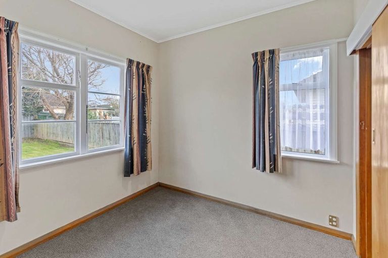 Photo of property in 23 Savage Crescent, West End, Palmerston North, 4412