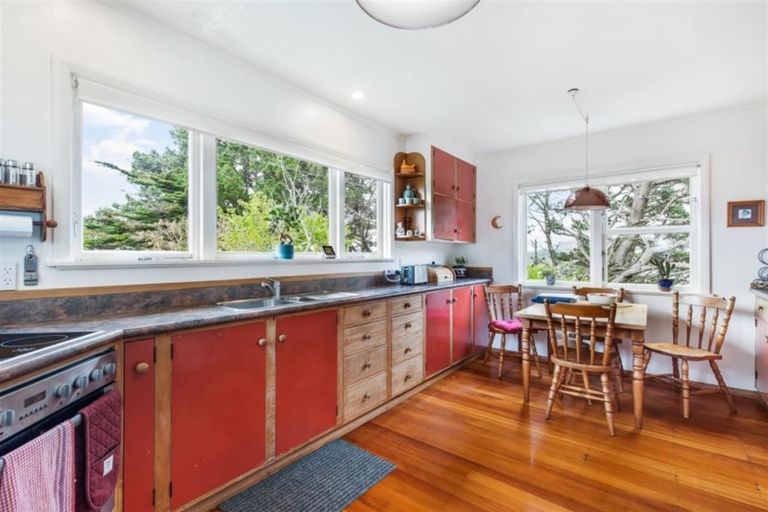 Photo of property in 19 Kimball Place, Johnsonville, Wellington, 6037