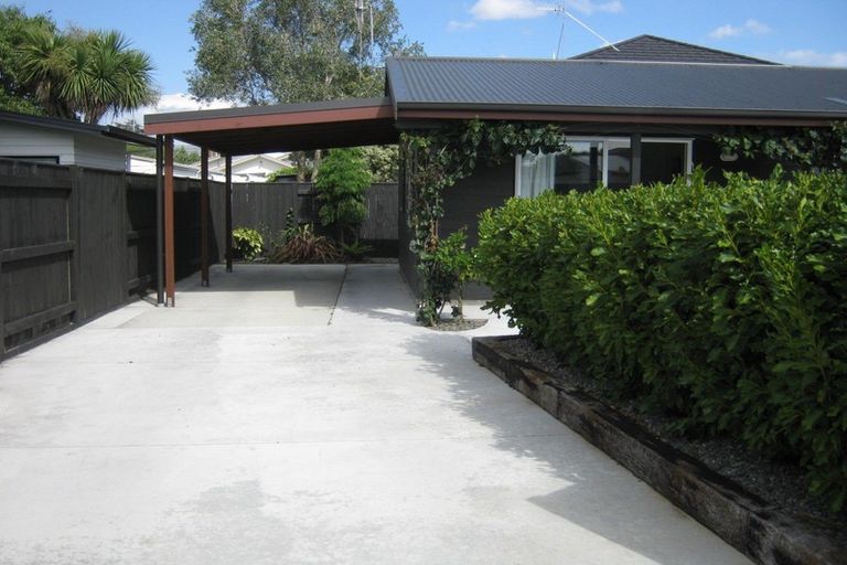 Photo of property in 4 Cullen Court, Palmerston North, 4410