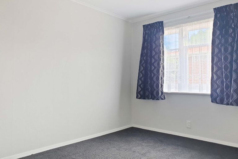 Photo of property in 1/1113 Fergusson Drive, Clouston Park, Upper Hutt, 5018