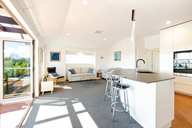 Photo of property in 15 Iona Road, Havelock North, 4130