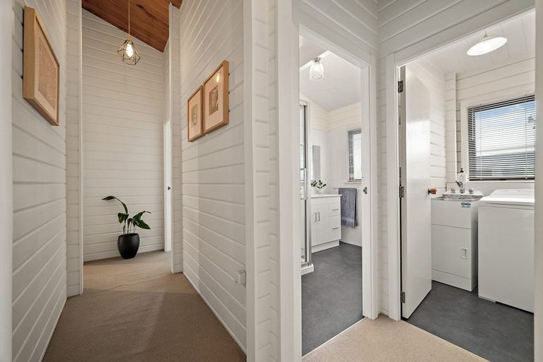 Photo of property in 19 Fernbrook Place, Mairehau, Christchurch, 8013